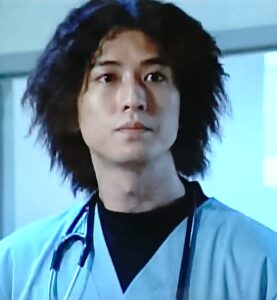 谷原章介