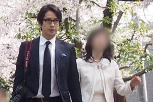 谷原章介と三宅えみ
