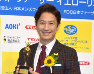 谷原章介