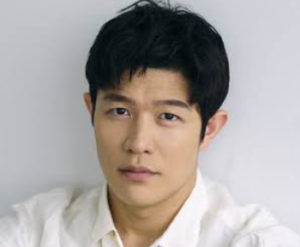鈴木亮平